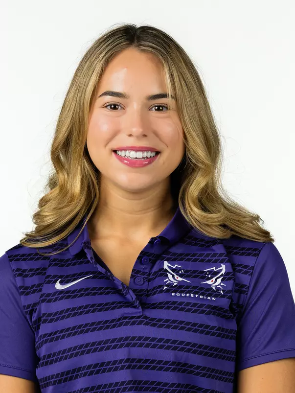 Hanna Dolan headshot