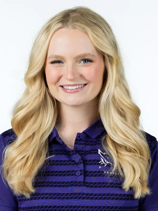 Rebecca McCain Headshot