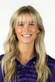 ashleigh scully headshot
