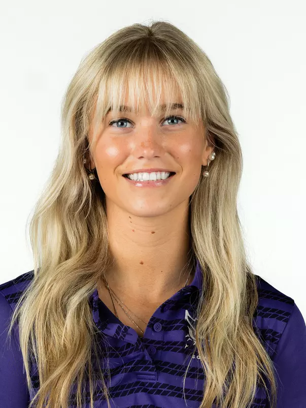 ashleigh scully headshot