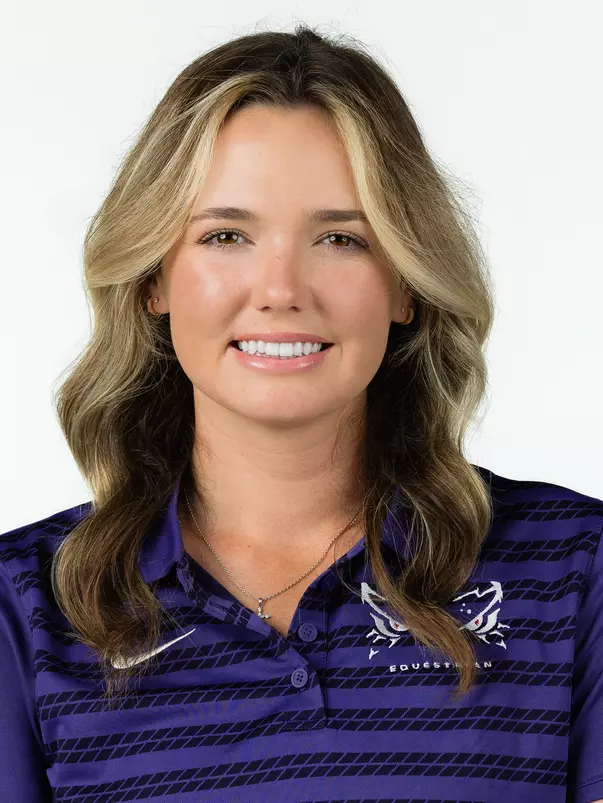 ella bostwick headshot