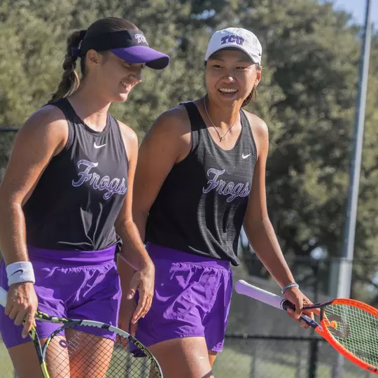 Victoria Gomez O'Hayon and Yu-Chin Tsai