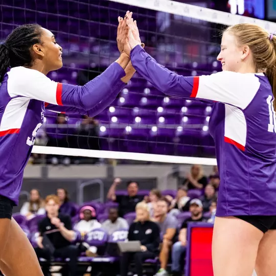 Evan Hendrix and Jaylen Clark