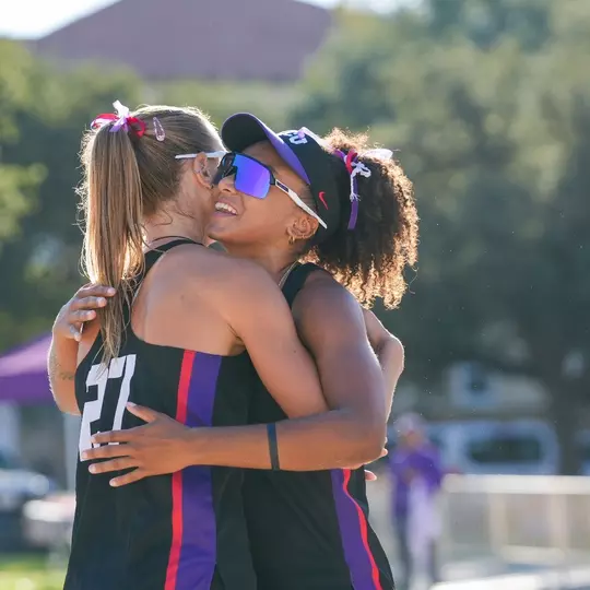 Anhelina Khmil and Natalie Glenn