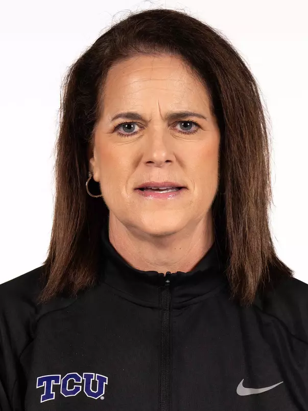 Charity Elliott headshot