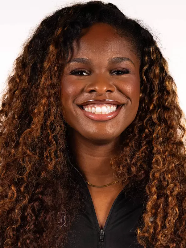 Ruthy Hebard headshot