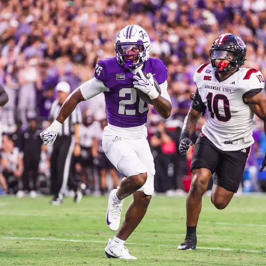 Jeremy Payne Running with the ball against Arkansas State