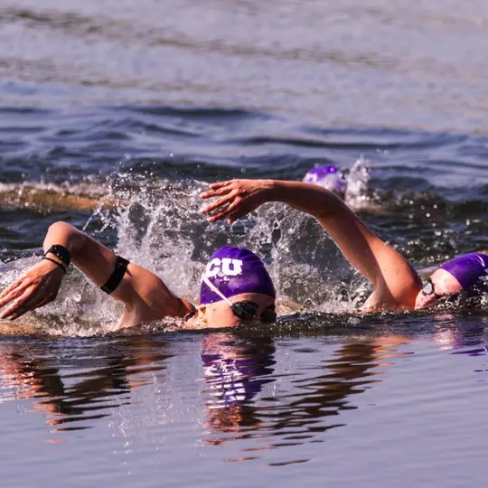 Triathlon swimming