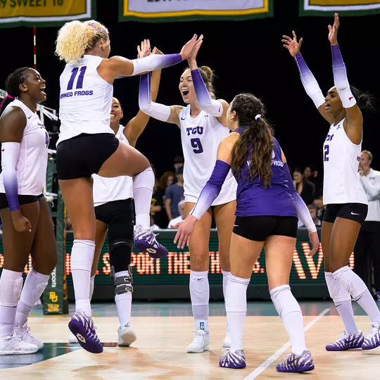 TCU volleyball celebrates at Baylor
