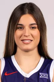 Claudia Contell headshot