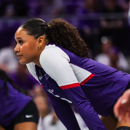 Jalyn Gibson waits for a serve against Colorado.