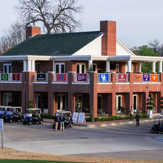 Colonial Country Club