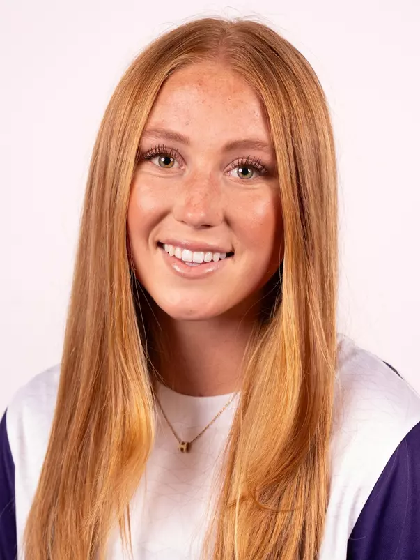 Mackenzie Hilderman Headshot