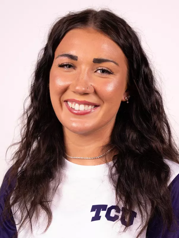 Zoe Cuneio Headshot