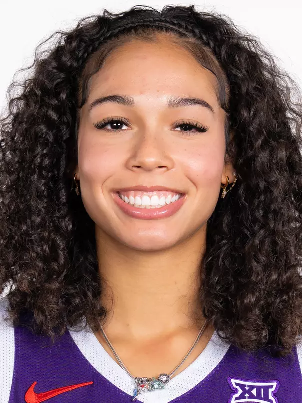 Camille Williams headshot.