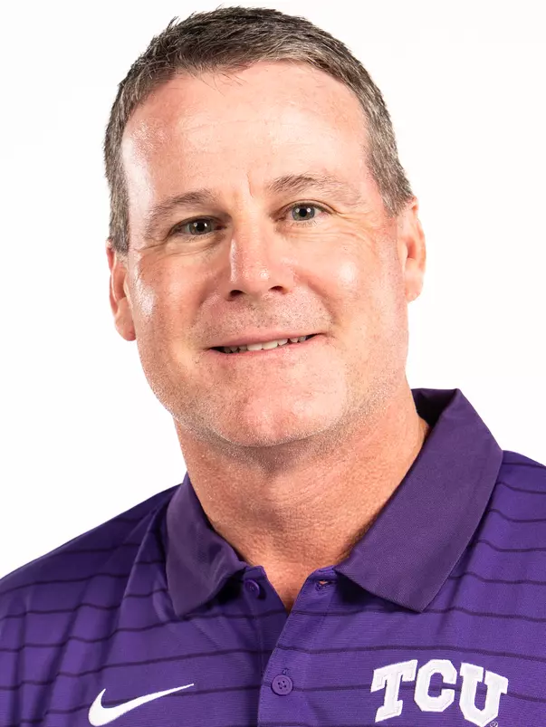 Greg Robertson headshot.