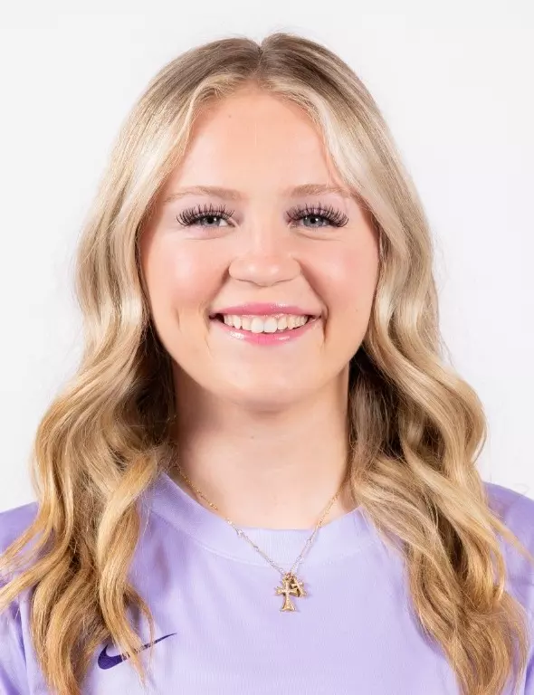 Claireese Foley headshot