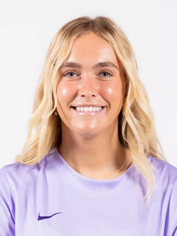 Eliza Collings headshot