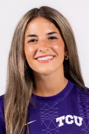 Emma Yolinsky headshot