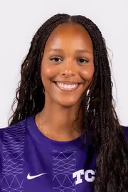Leah Negeri headshot