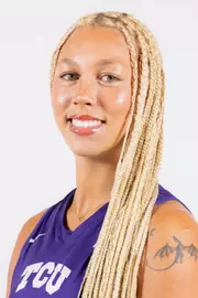 Becca Kelley Headshot