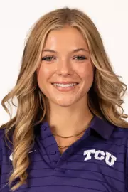 Megan Calhoun Headshot