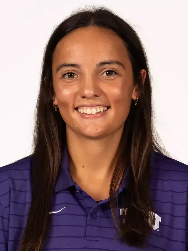 Kate Selover Headshot