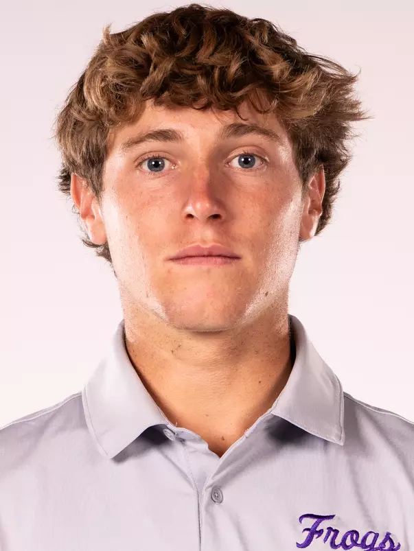 Roger Pascual headshot