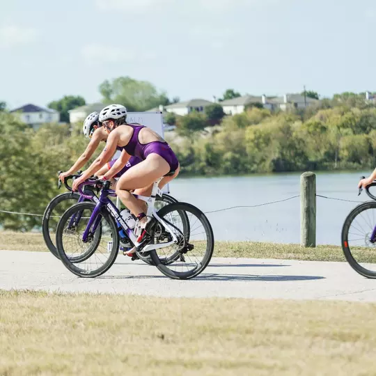 TCU Triathlon Team on Bikes