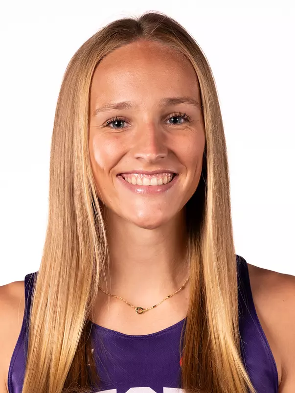 Jordyn MacTavish Headshot