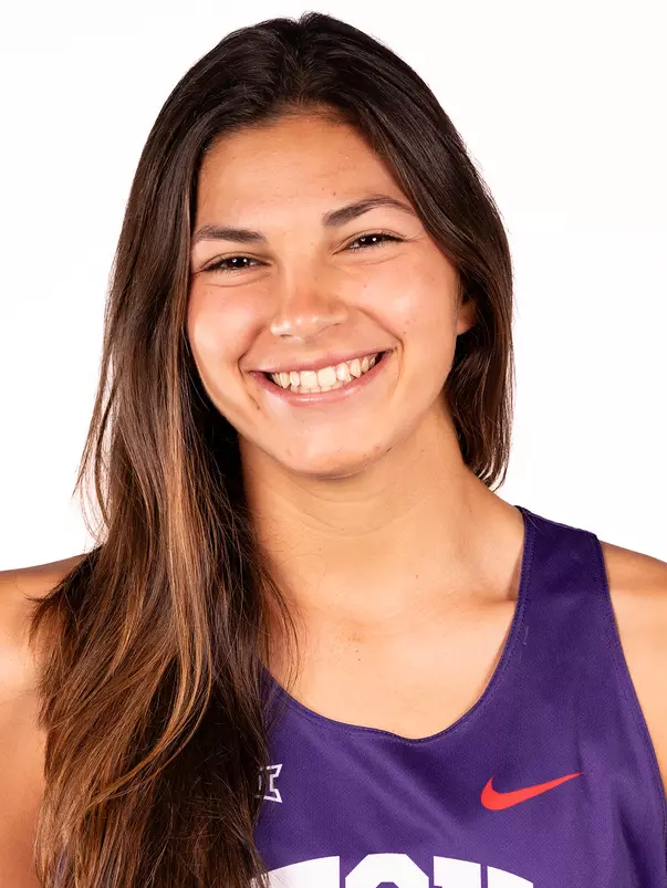 Isabela Sallaberry Headshot