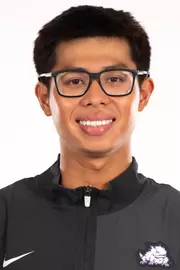 Adam Huynh headshot
