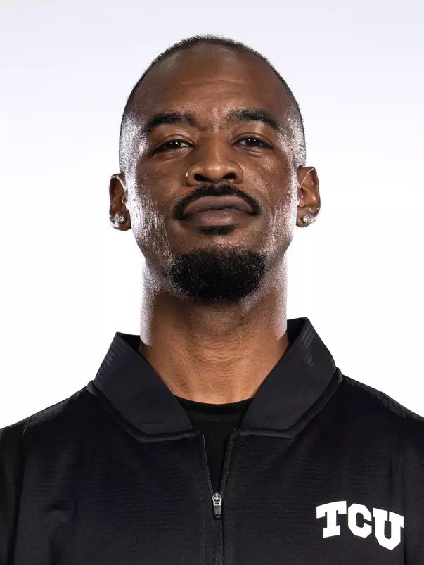 Sydney Davis Head Shot
