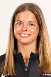 Anna-Grace Guenther headshot