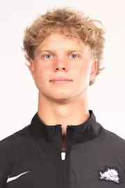Lincoln Hoffman headshot