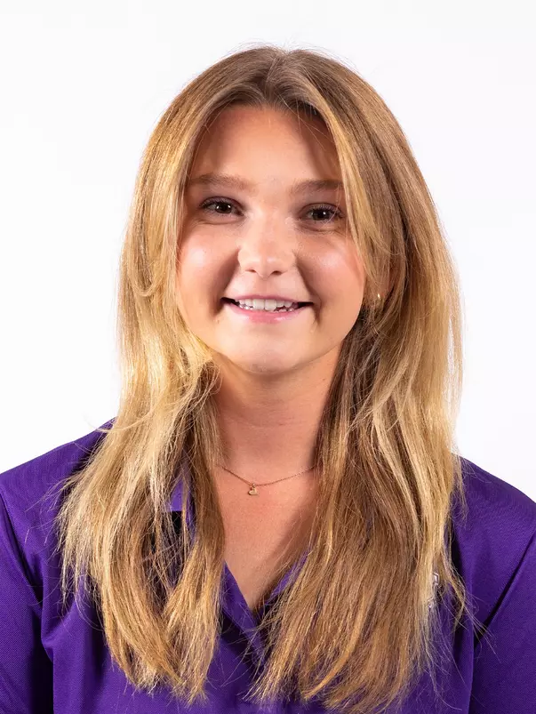 Maggie Dumrauf Headshot