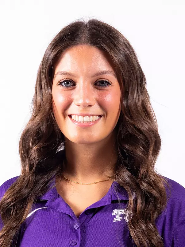Haylee Martin Headshot