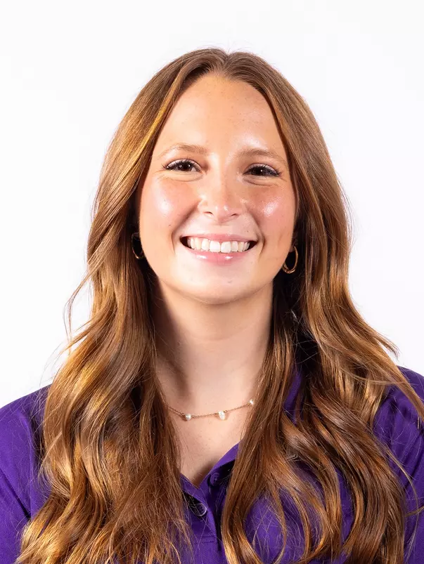 Jackie Stary Headshot