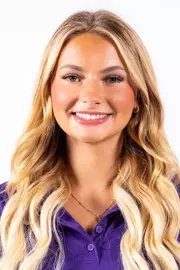 Calla Thomas Headshot