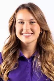Luisa Tomazela Headshot