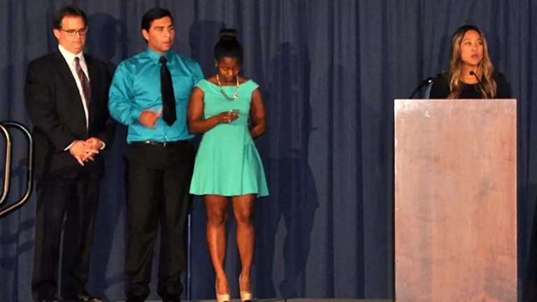 Jaslyn Gutierrez Presented With Highlanders Spirit Award