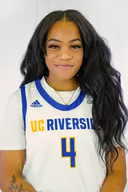 Jada Holland