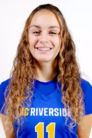 Esther Matarranz head shot