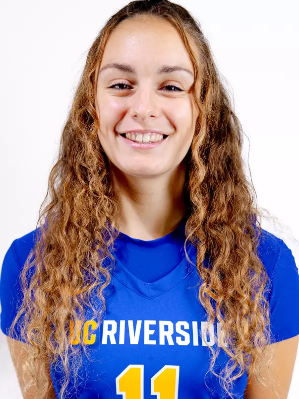 Esther Matarranz head shot