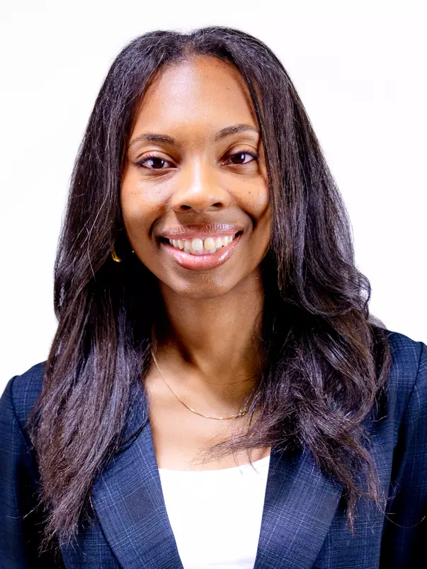 Jewelyn Huth head shot