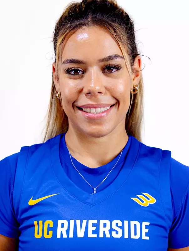 Makalya Minshall head shot