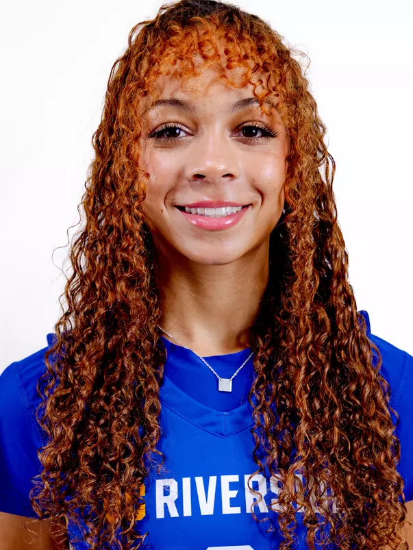 Makayla Rose head shot