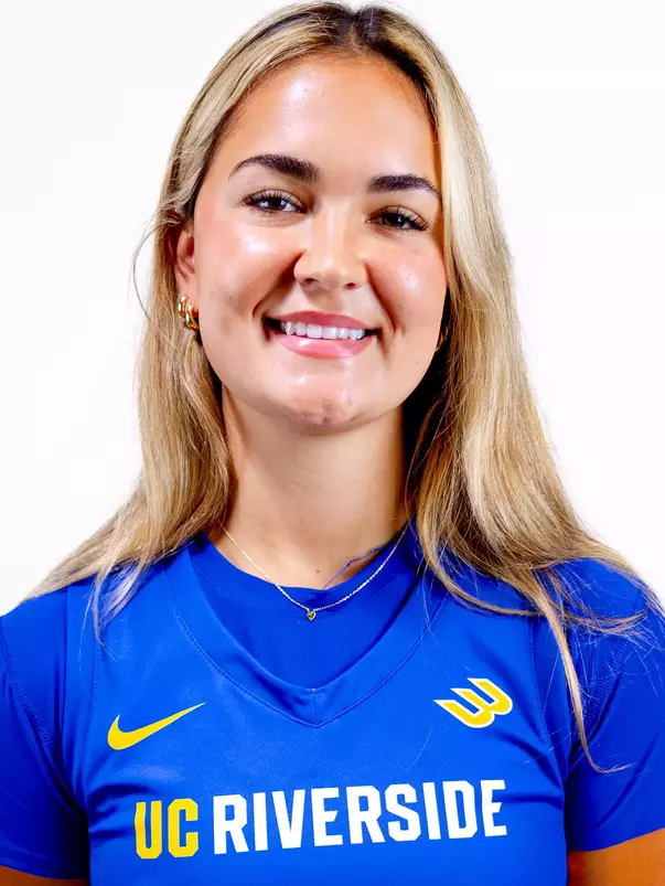 Maya Chocano head shot