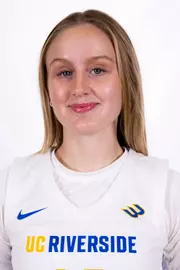 Julia Stenberg