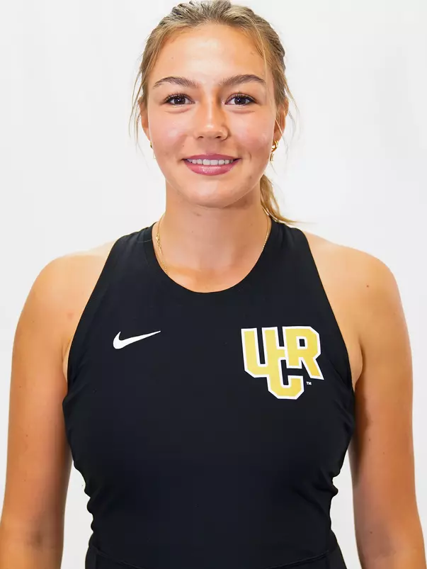 Katarina Curcic 2526